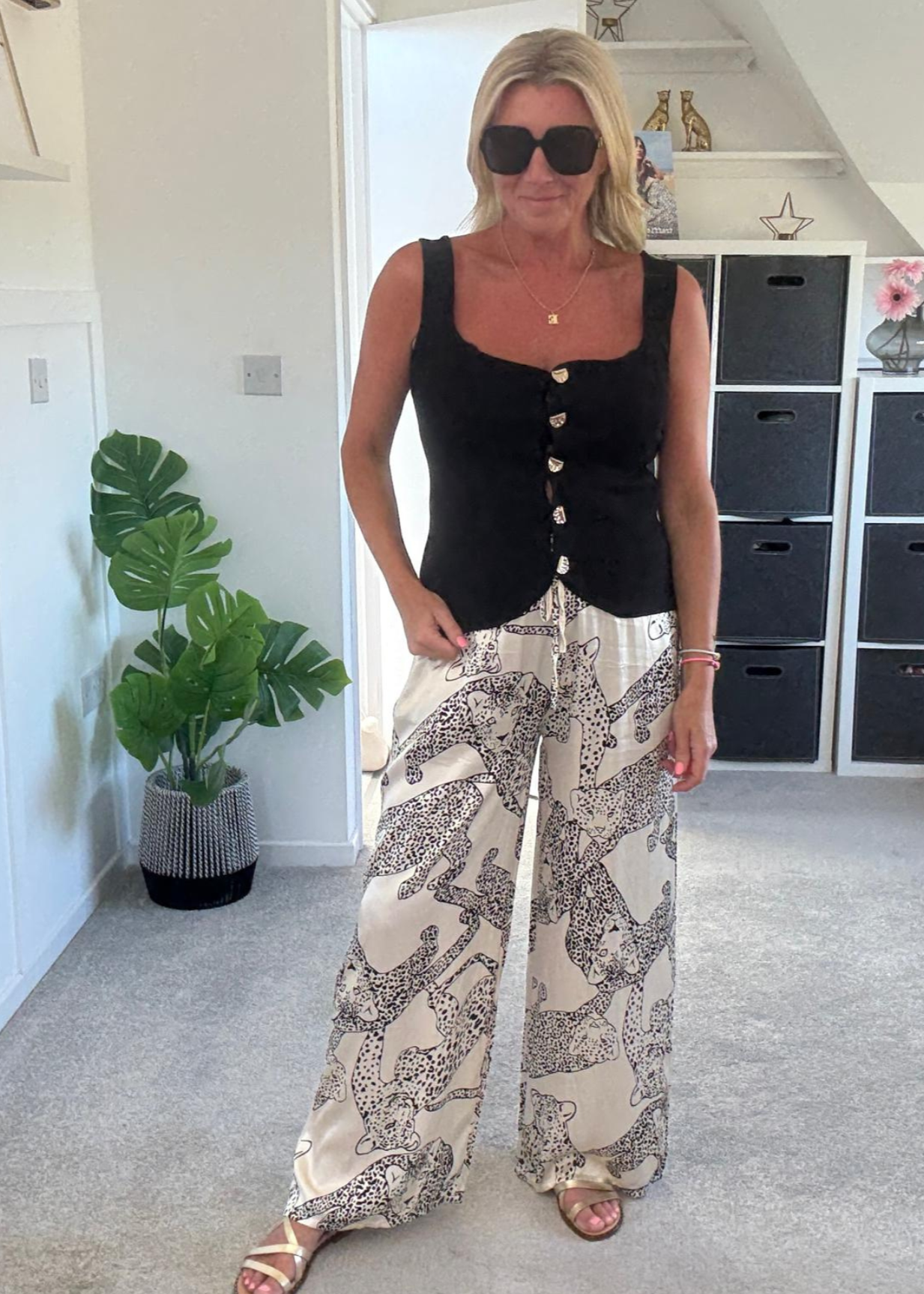 Stone Scoop Neck Gold Button Waistcoat