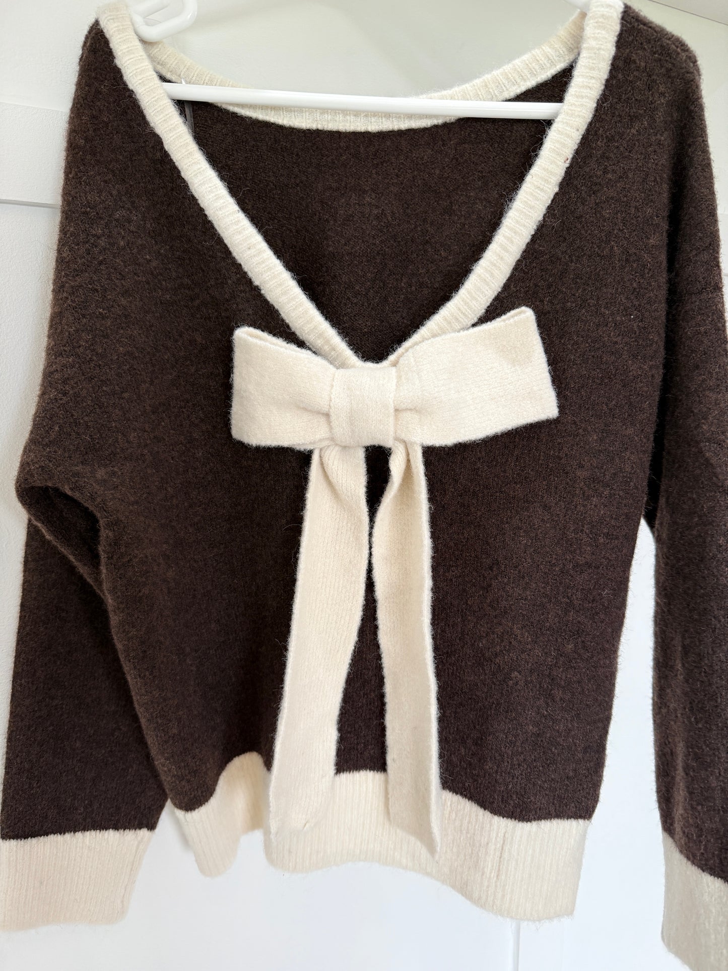 Oatmeal/Brown Contrast Bow Back Jumper