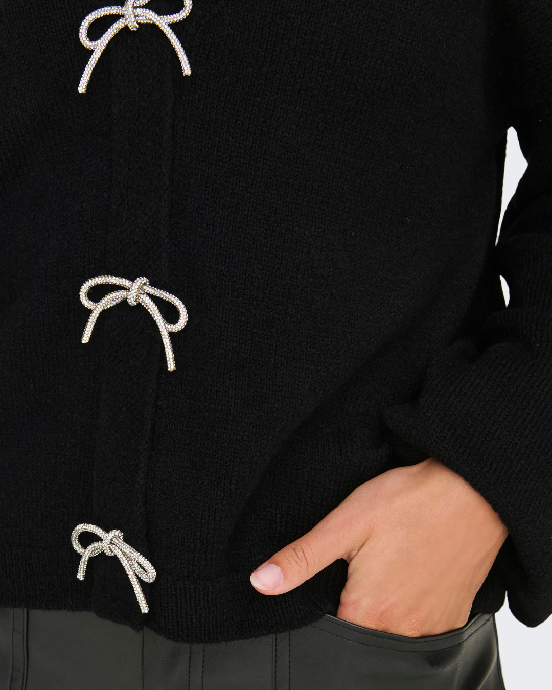 Donna Sparkly Bow Jumper