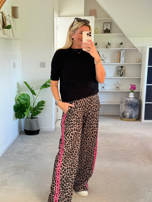 Black Crew Neck 1/2 Sleeve Jumper