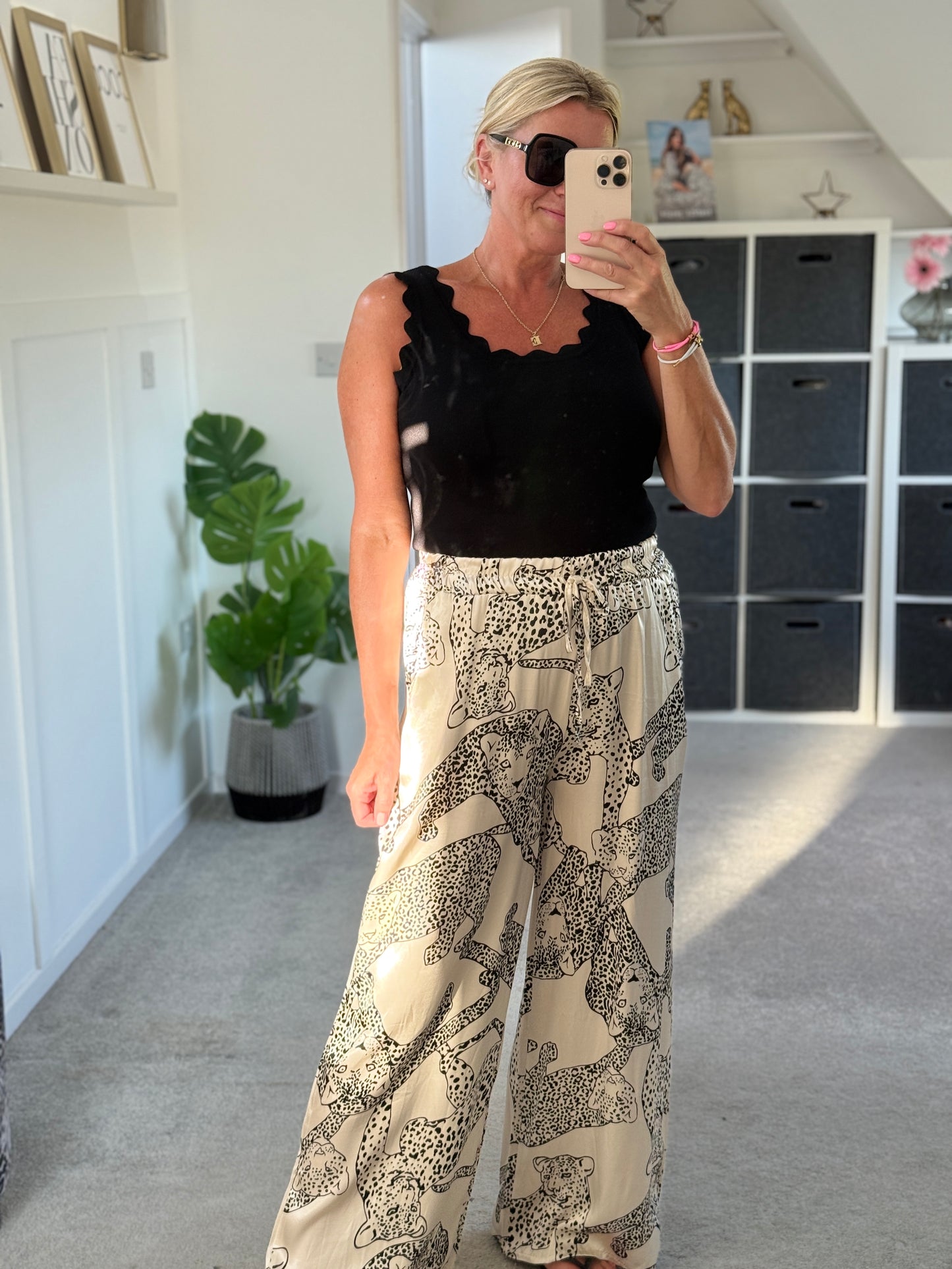 Black Scallop Edge Vest Top