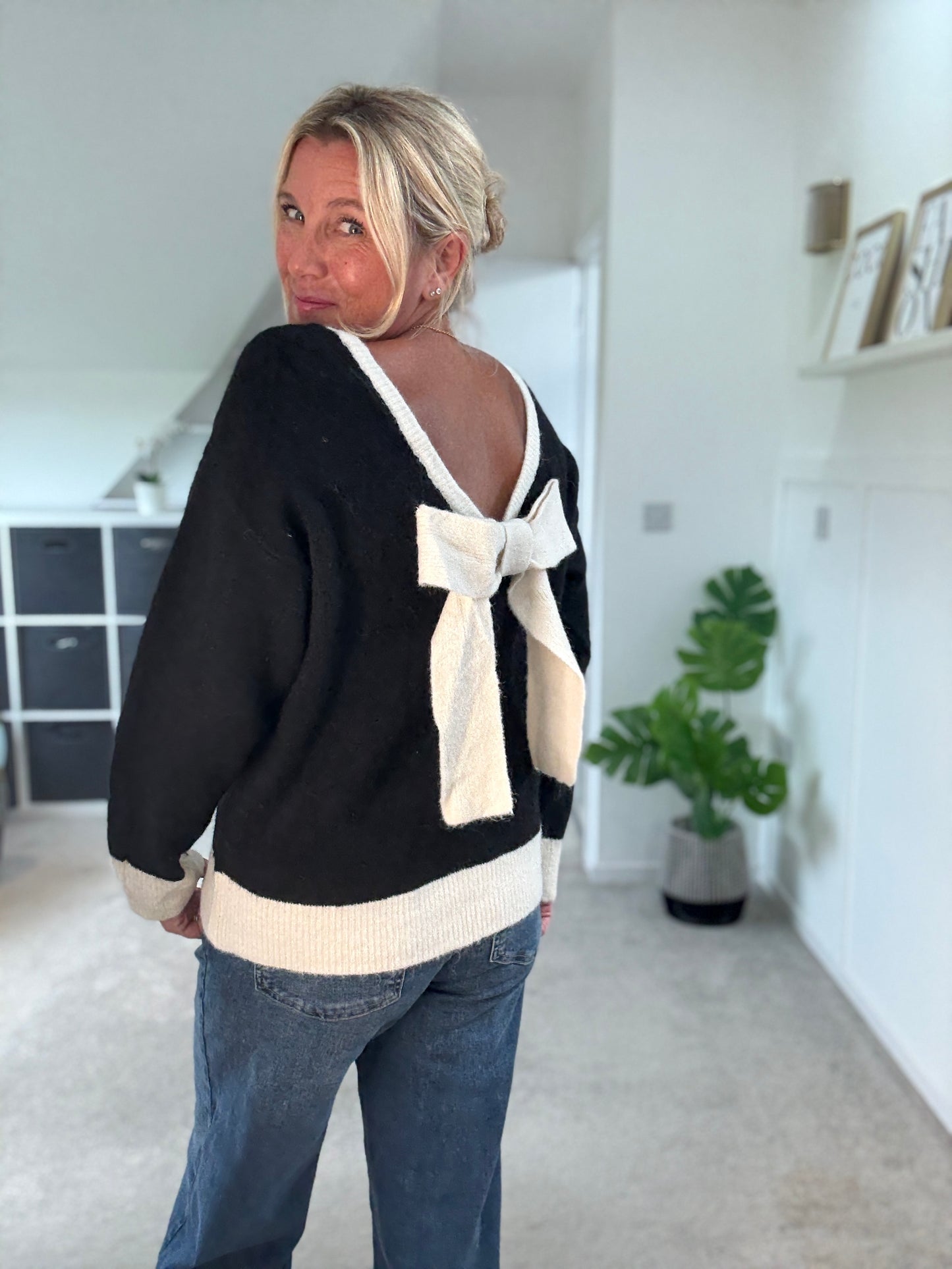 Oatmeal/Brown Contrast Bow Back Jumper