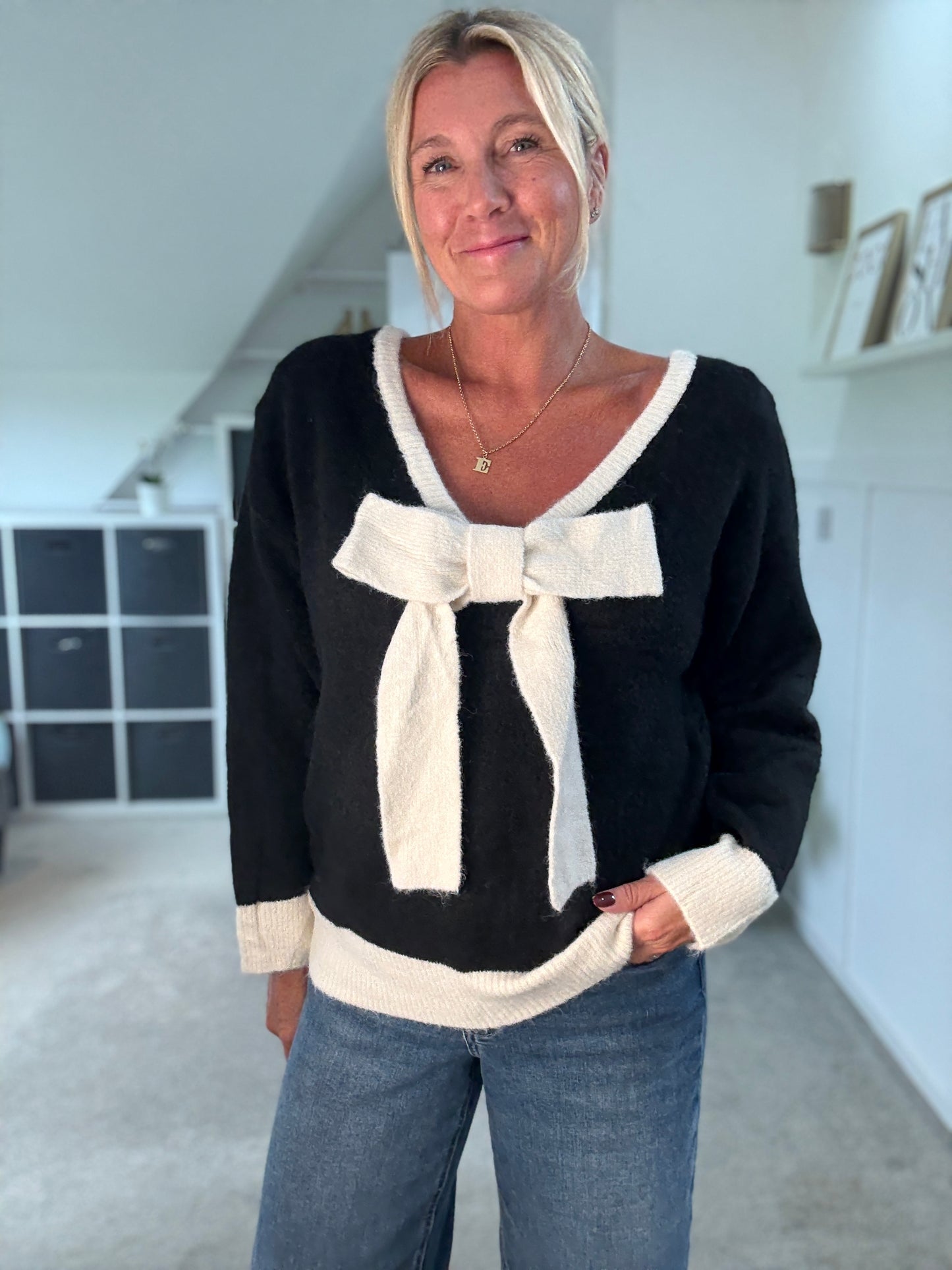 Oatmeal/Brown Contrast Bow Back Jumper