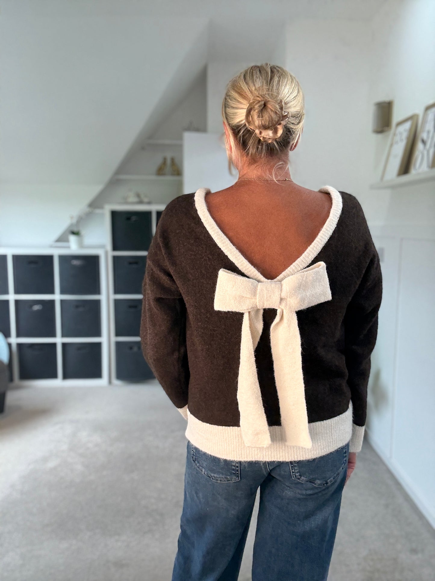 Oatmeal/Brown Contrast Bow Back Jumper