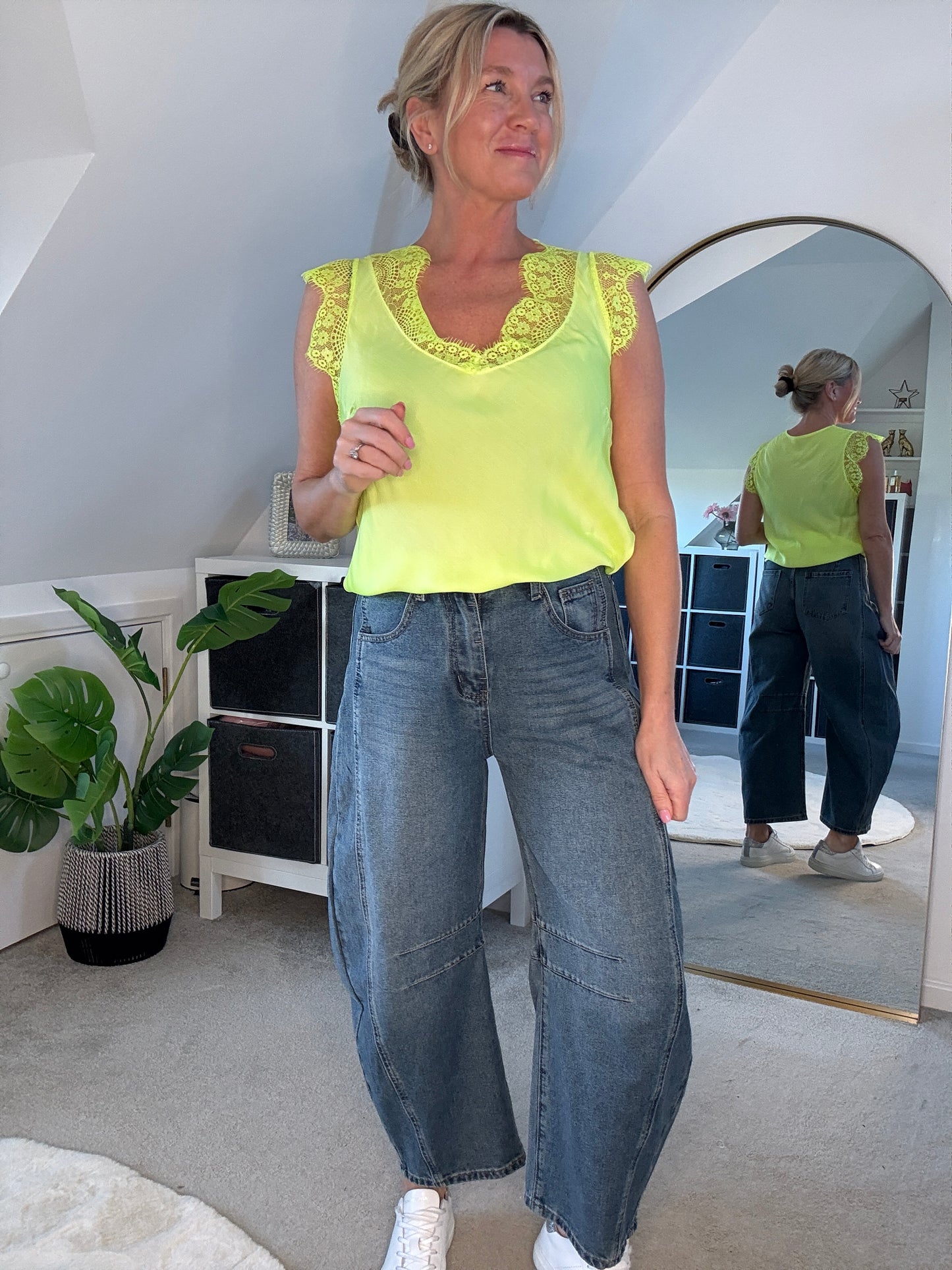 Denim Mid Rise Wide Leg Barrel Jeans