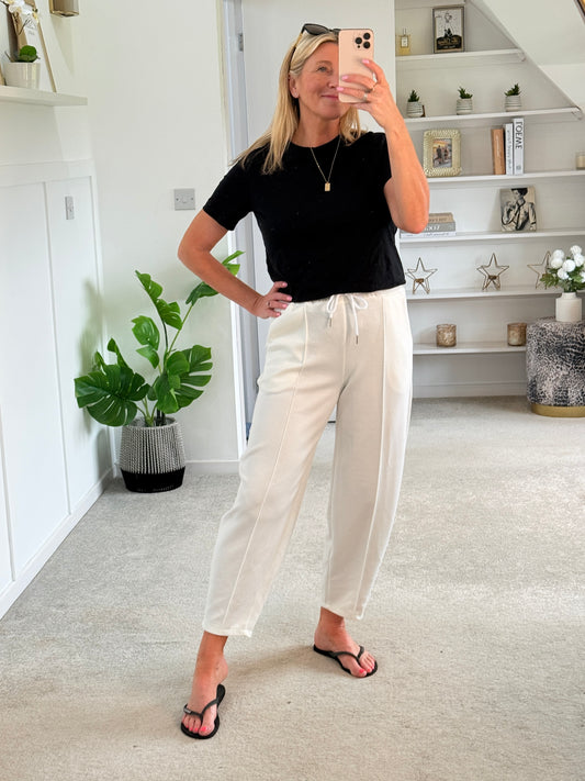 Cream Cropped Carrot Leg Jogger