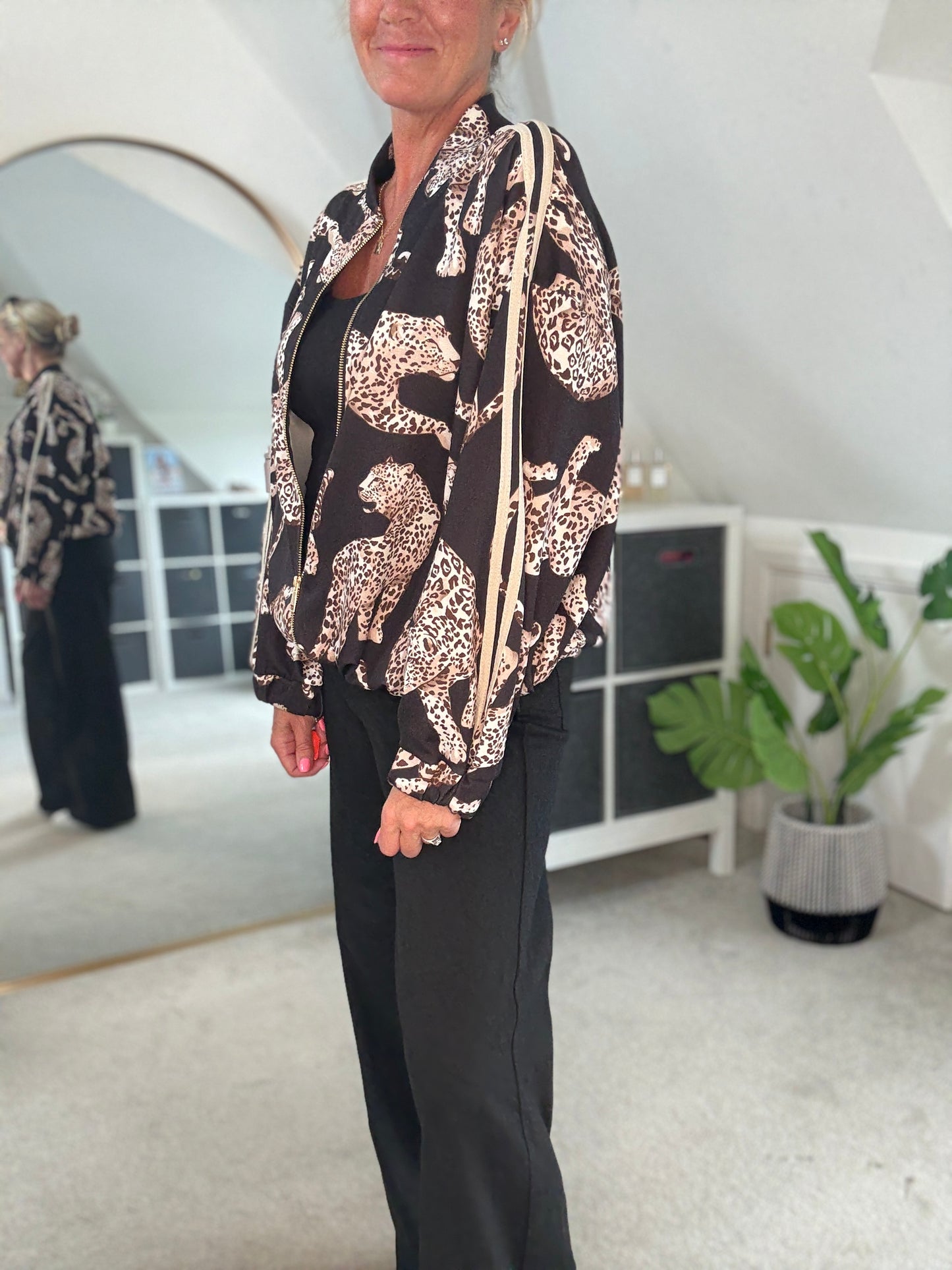 Leo Leopard Jacket