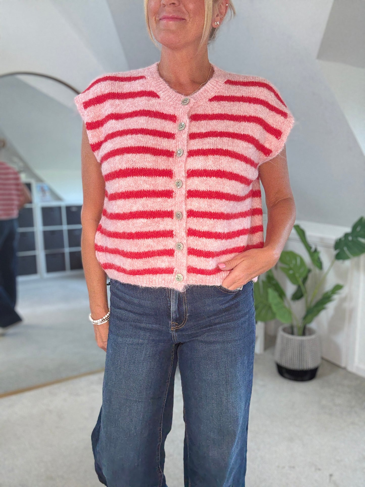 Mocha/Cream Stripe Sleeveless Cardigan