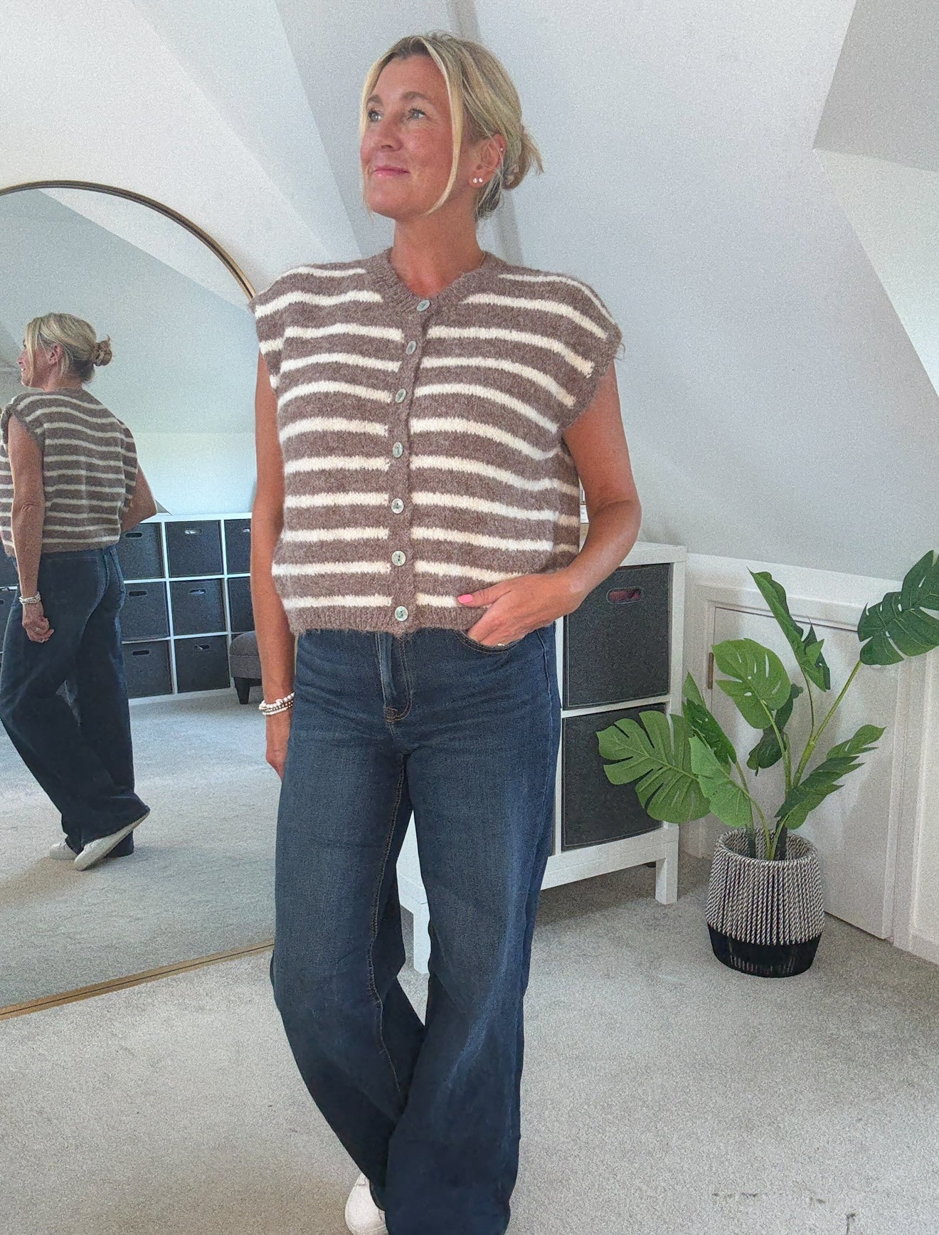 Mocha/Cream Stripe Sleeveless Cardigan