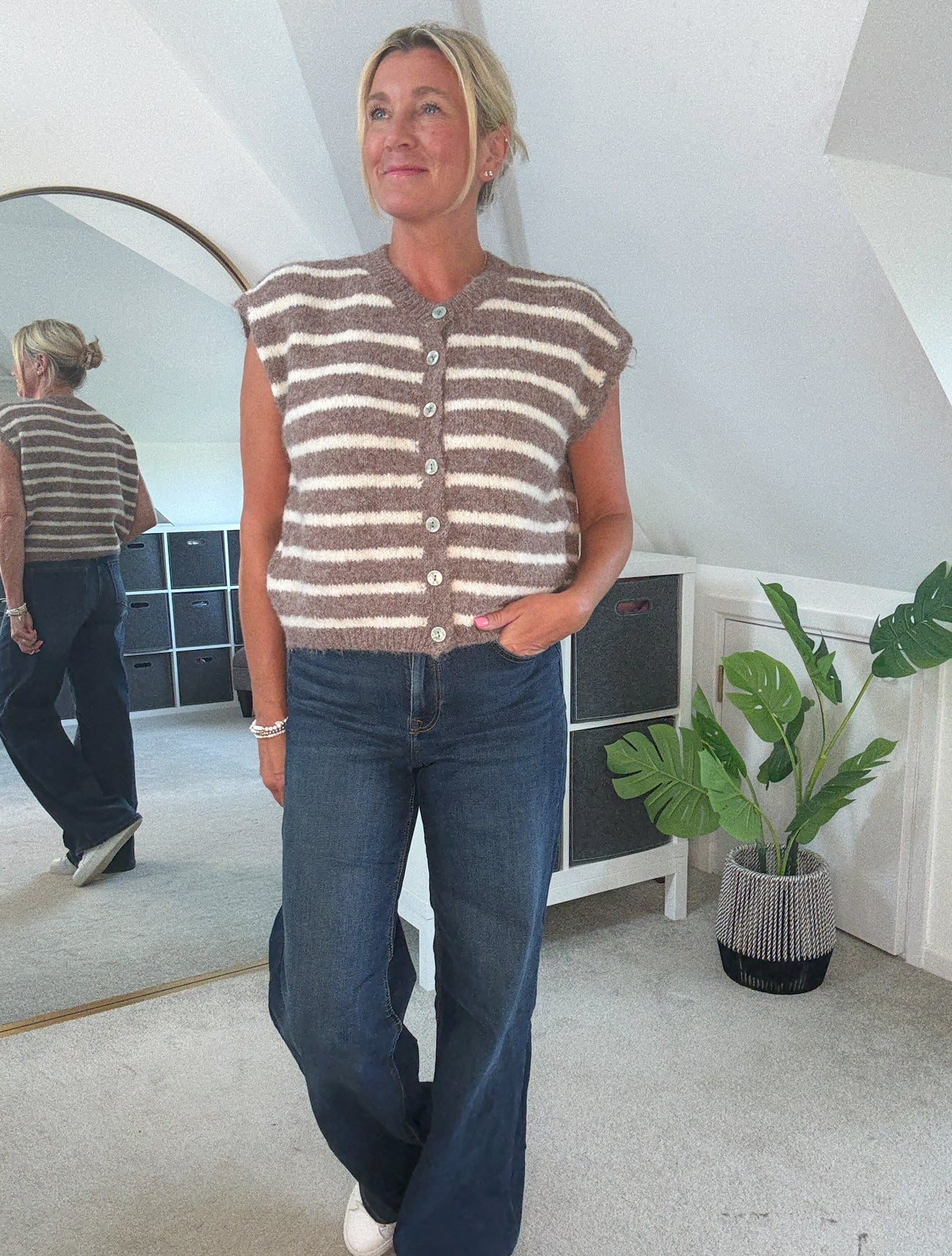 Mocha/Cream Stripe Sleeveless Cardigan