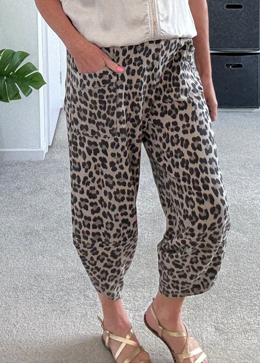 Mocha Leopard Pocket Slim Barrel Cargo Joggers