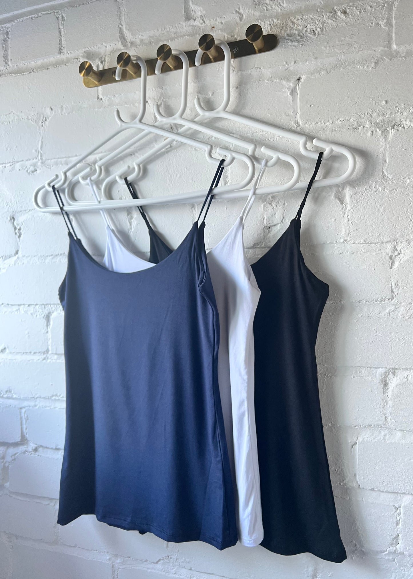 Strappy Basic Vest