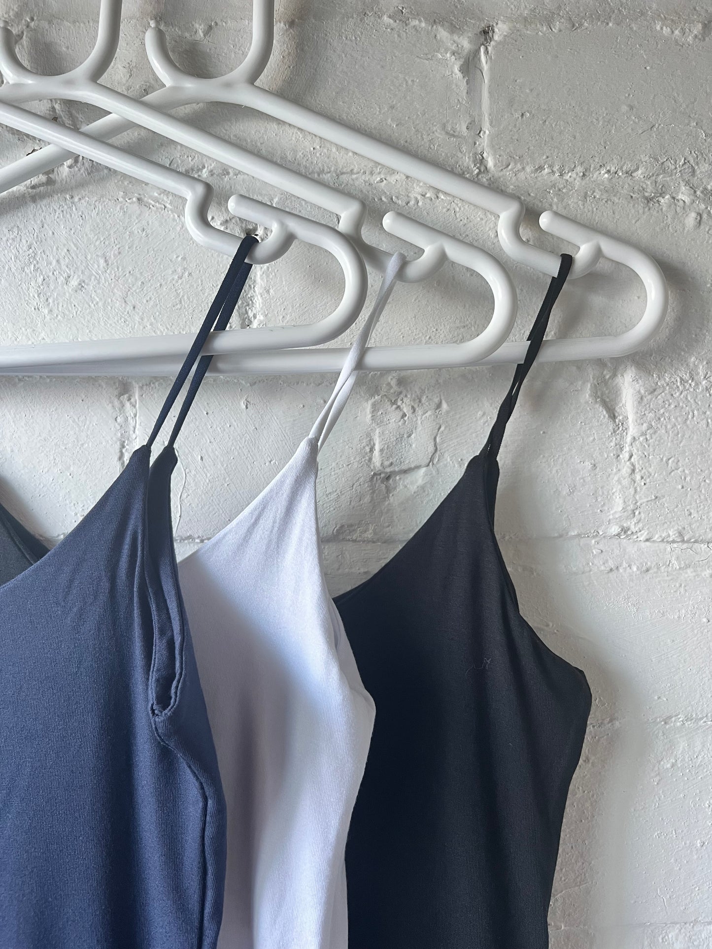 Strappy Basic Vest