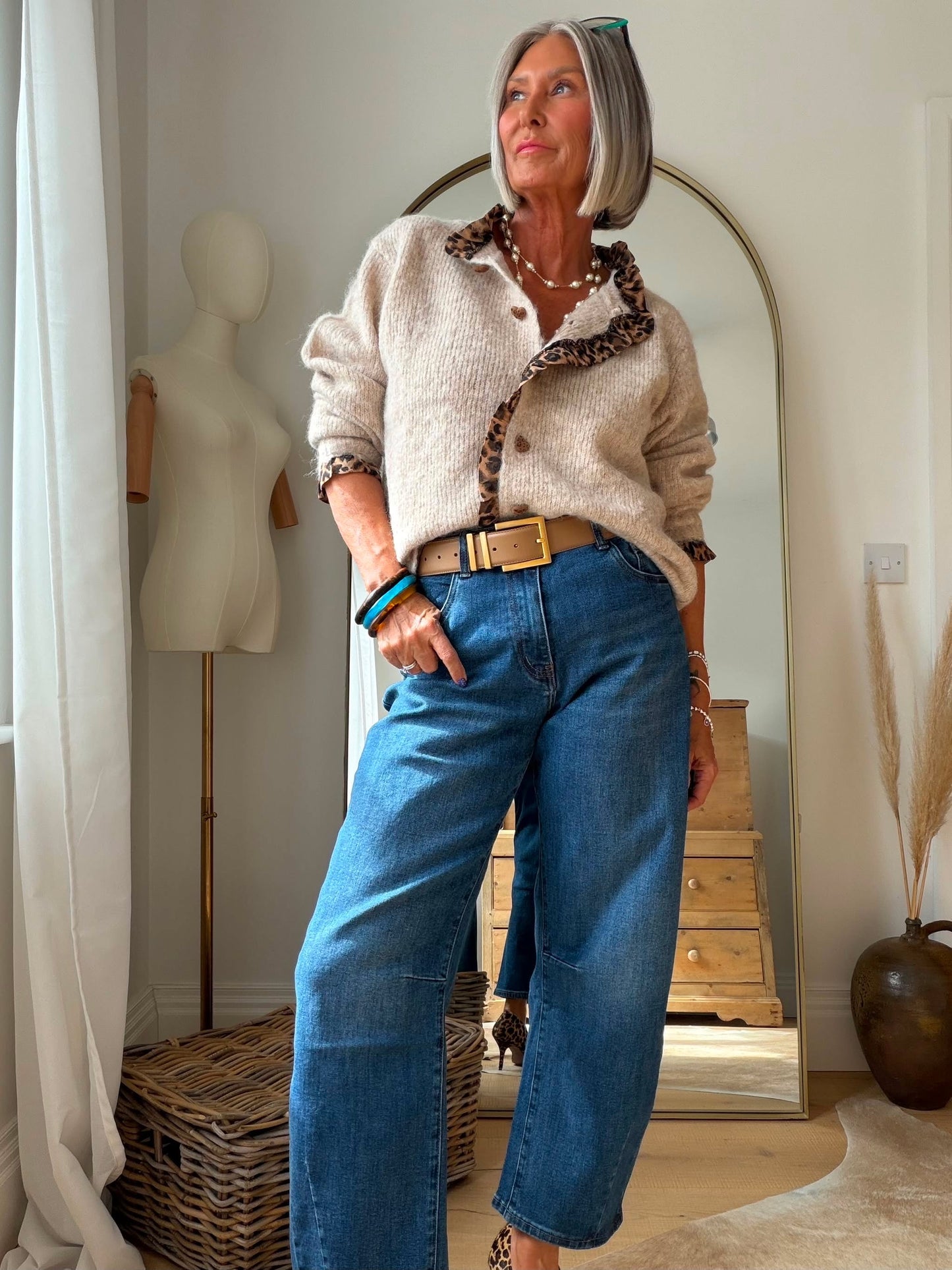 Livia Dark Blue Cropped Barrel Jeans