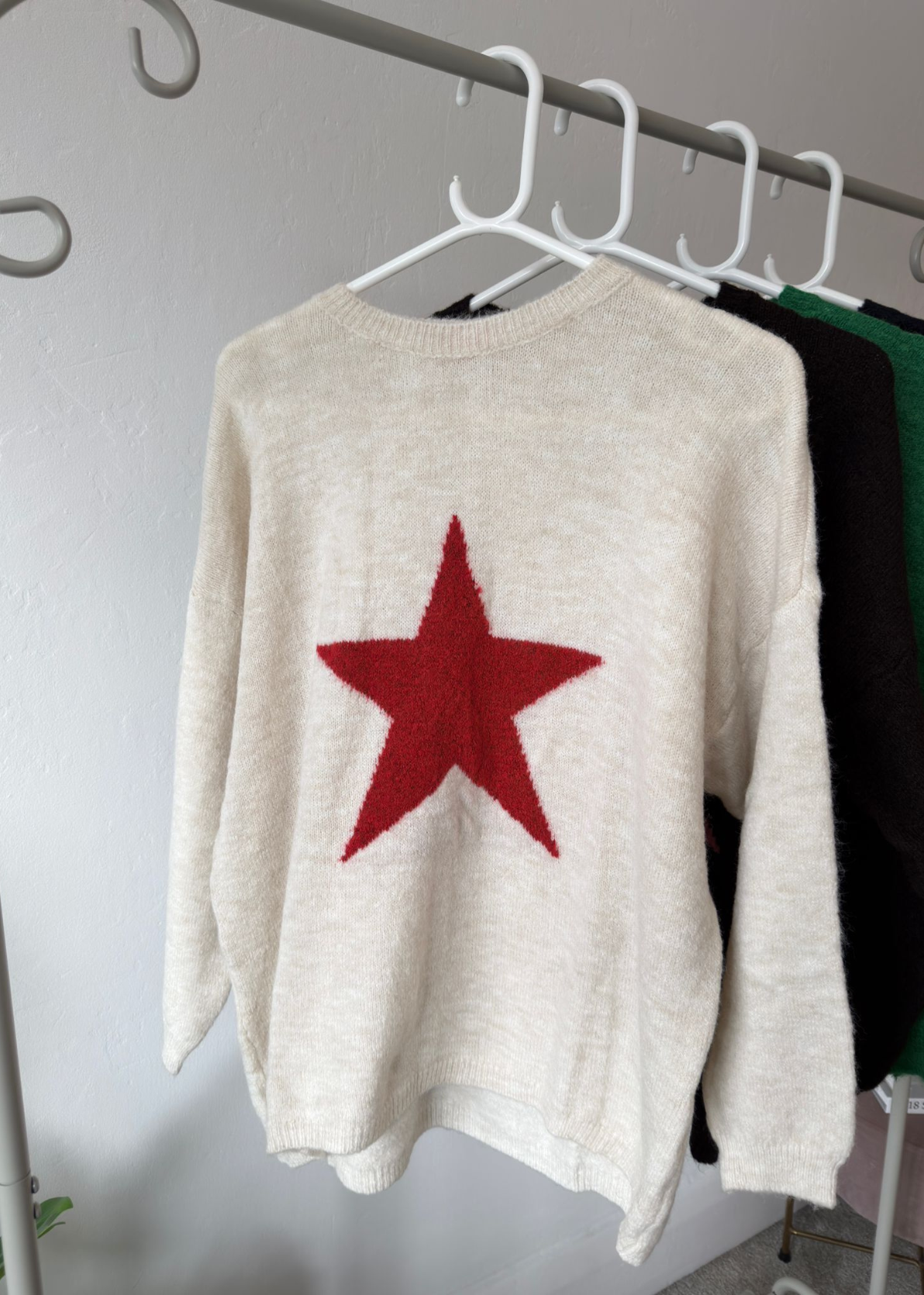Oatmeal/Red Star Crew Neck Jumper