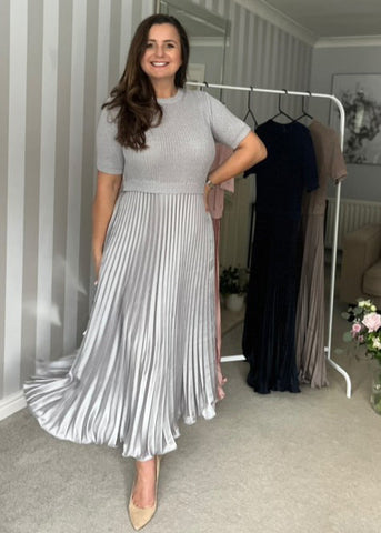 Grey/Silver Short Sleeve Pleated Jumper Dress