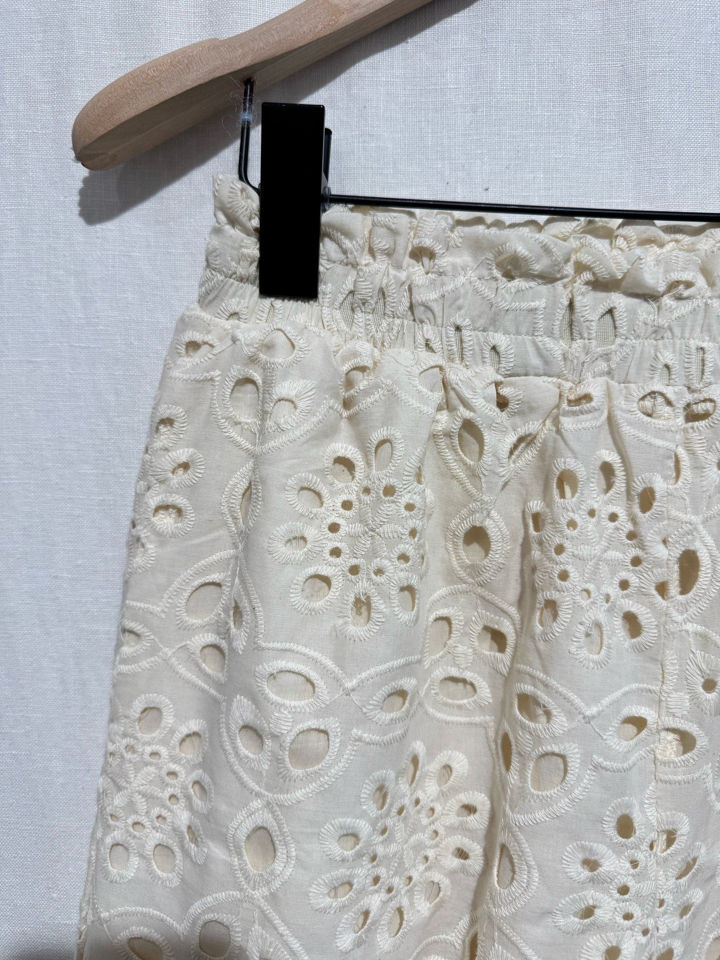 Cream Broderie Anglaise Scallop Edge Shorts