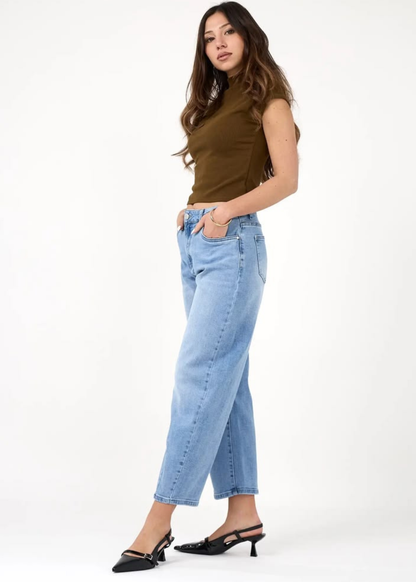 Livia Light Blue Cropped Barrel Jeans