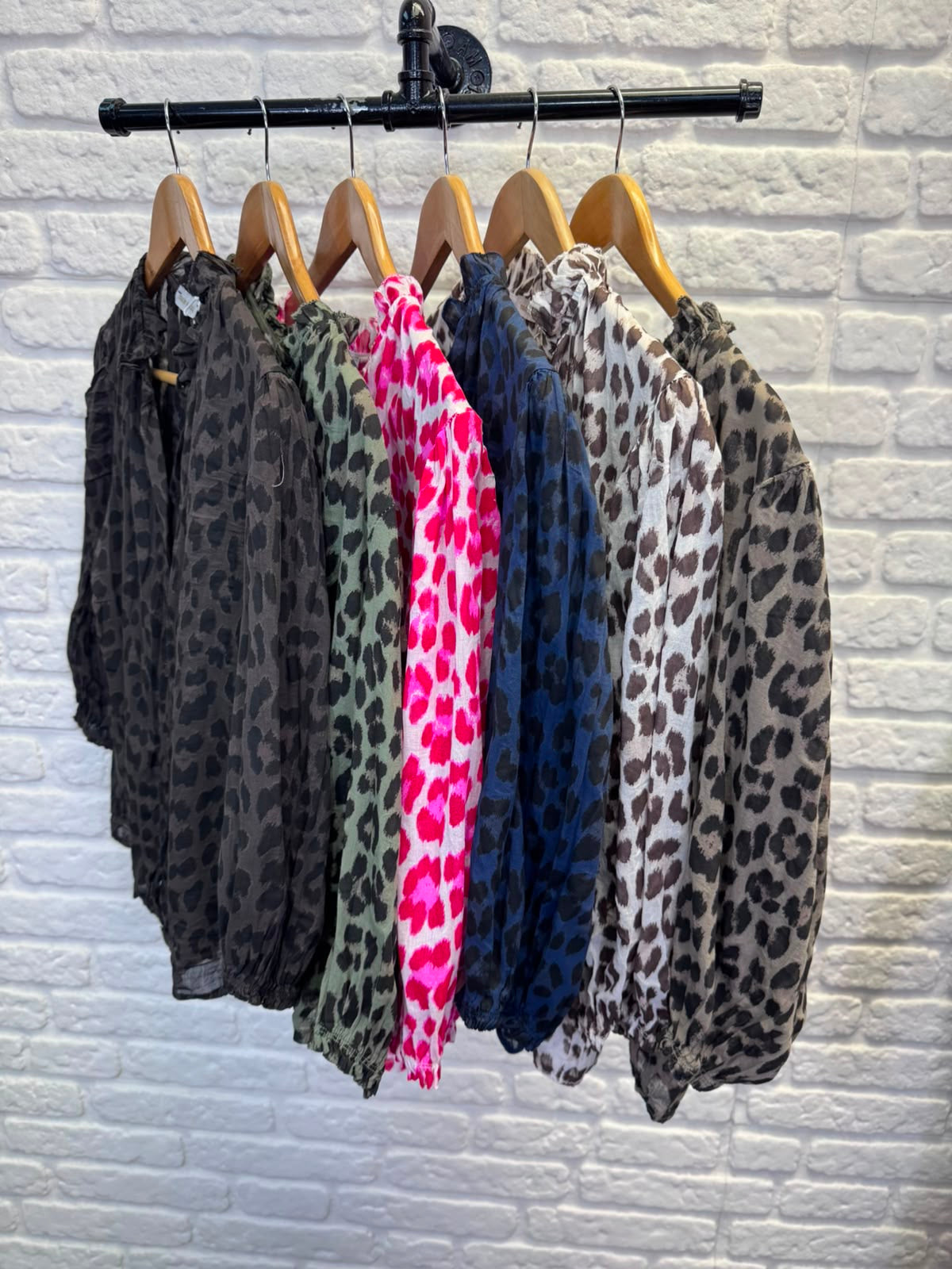 Navy Leopard 3/4 Puff Sleeve Blouse