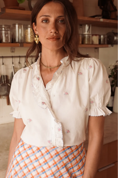 Floral Embroidered Frill Collar Blouse