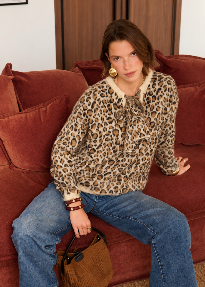 Leopard Print Bow Tie Jumper