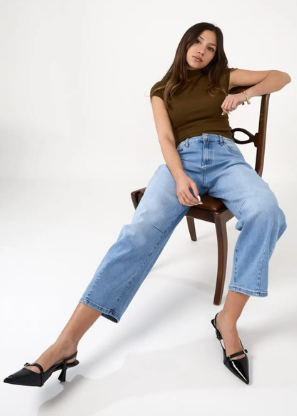 Livia Light Blue Cropped Barrel Jeans