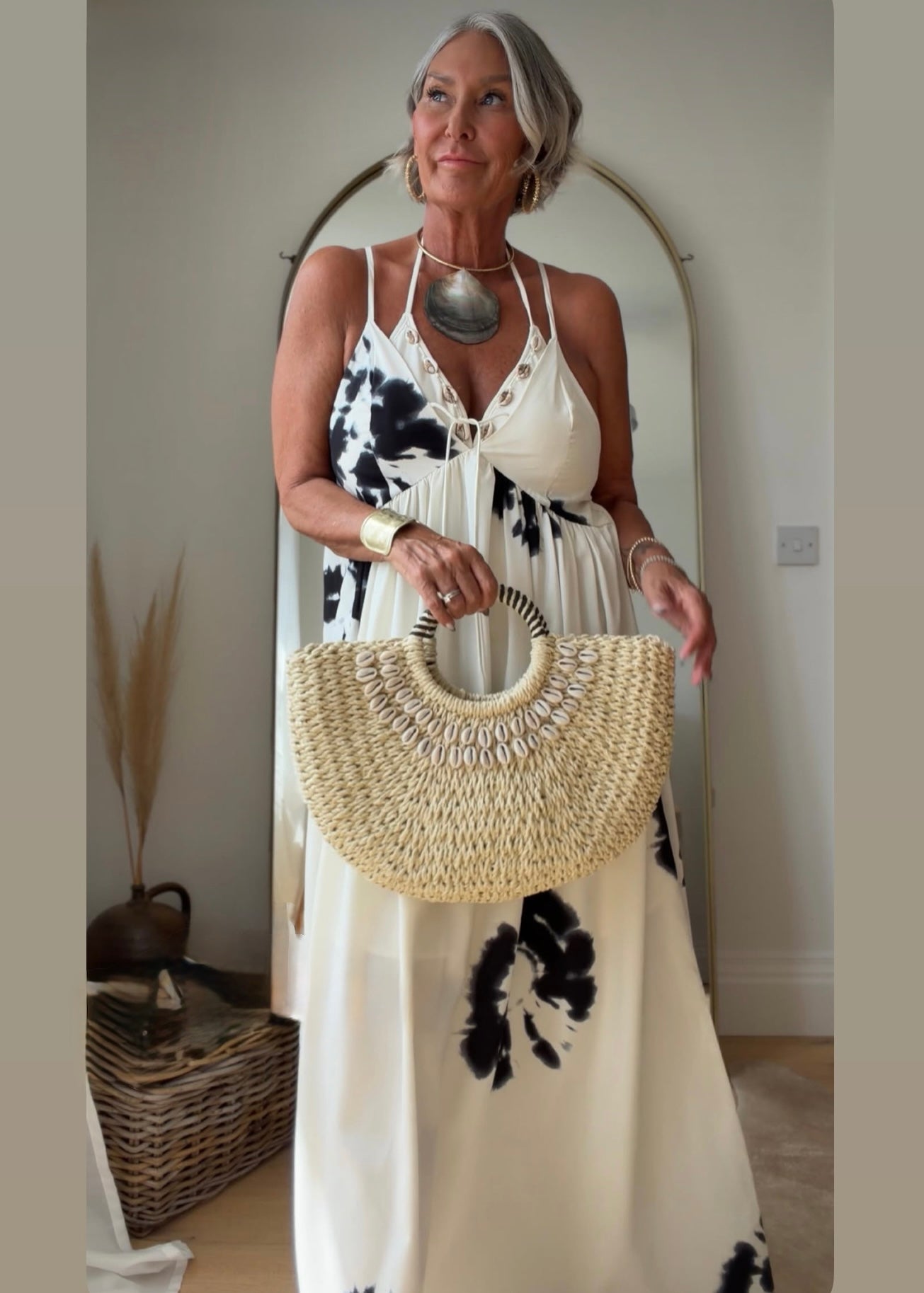 Beige 🐚 Shell Decor Large Straw Basket Bag