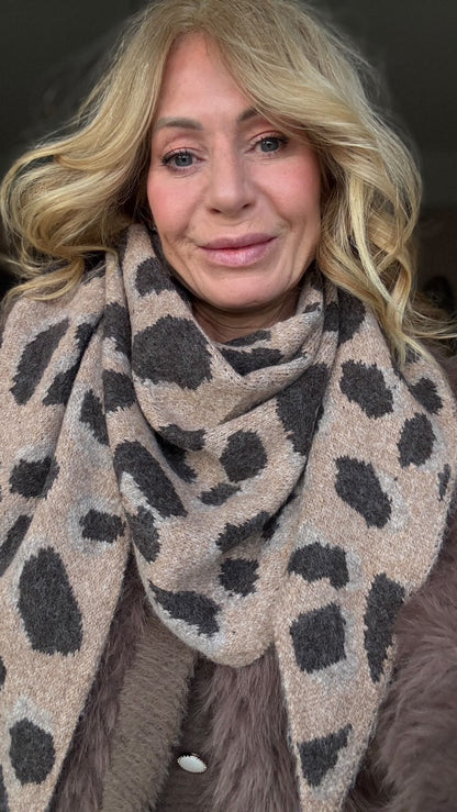Grey Triangle Leopard Print Scarf