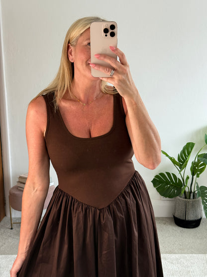 Chocolate V Waist Pocket Maxi Dress