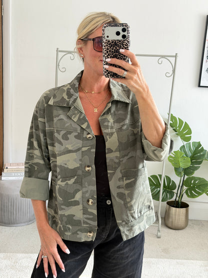 Camoflauge Lightweight Jacket