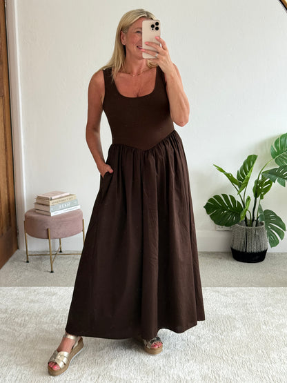 Chocolate V Waist Pocket Maxi Dress