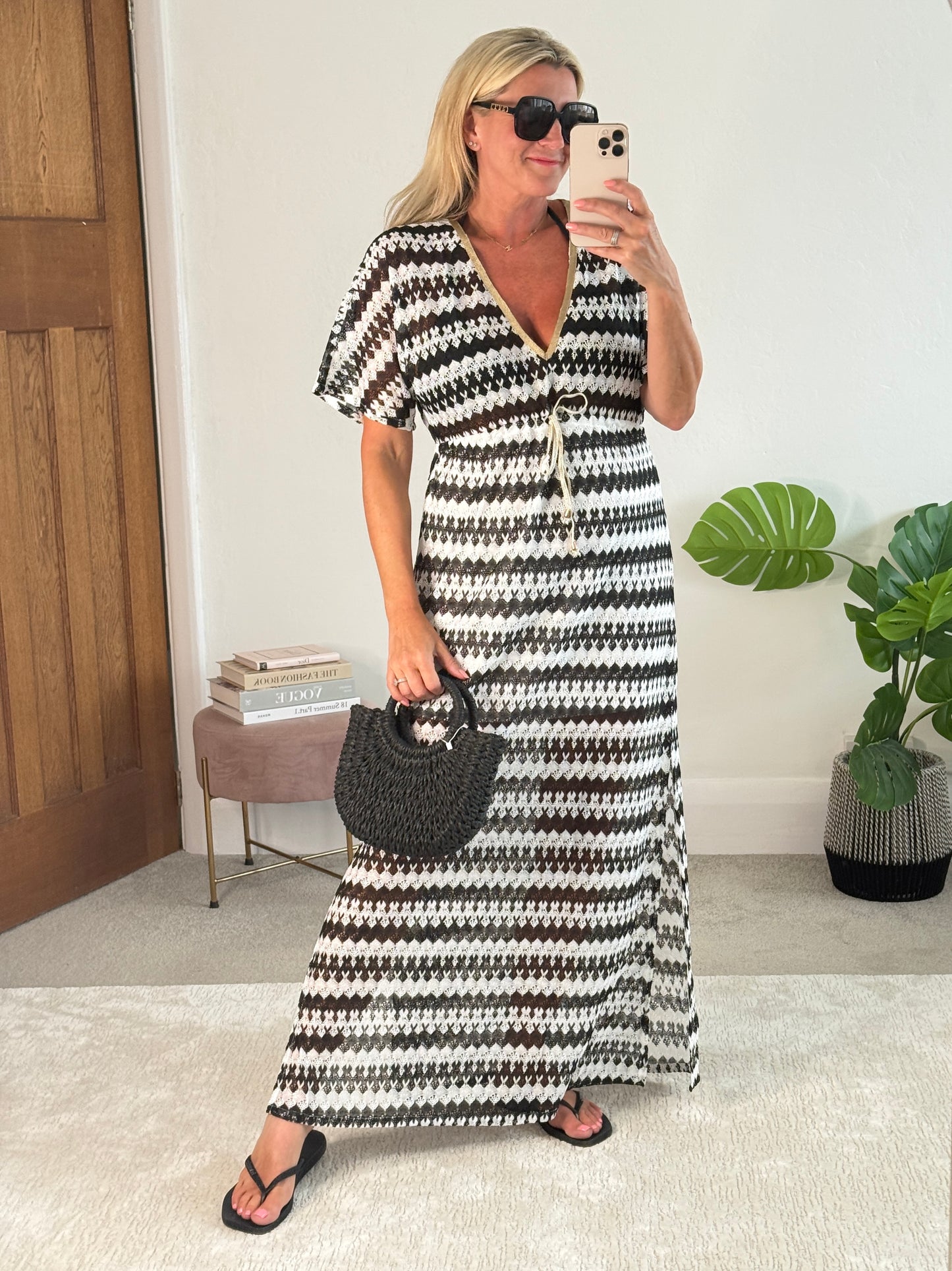 White/Black Wavy Maxi Beach Dress