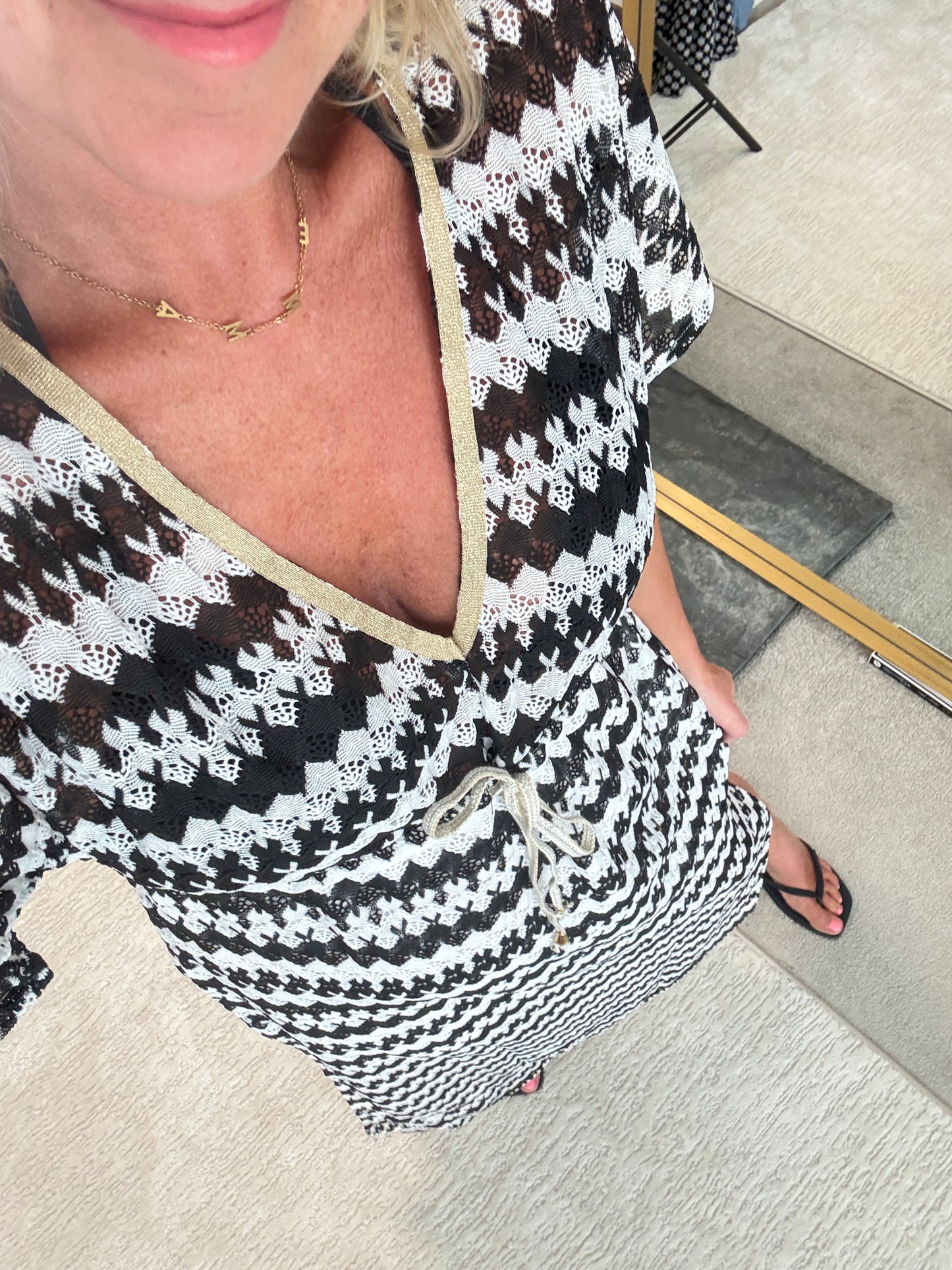 White/Black Wavy Maxi Beach Dress