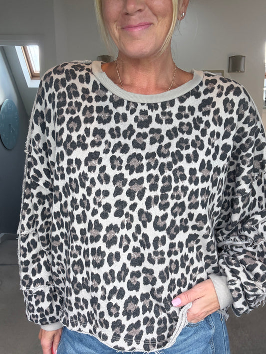 Mocha Leopard Oversized Sweatshirt