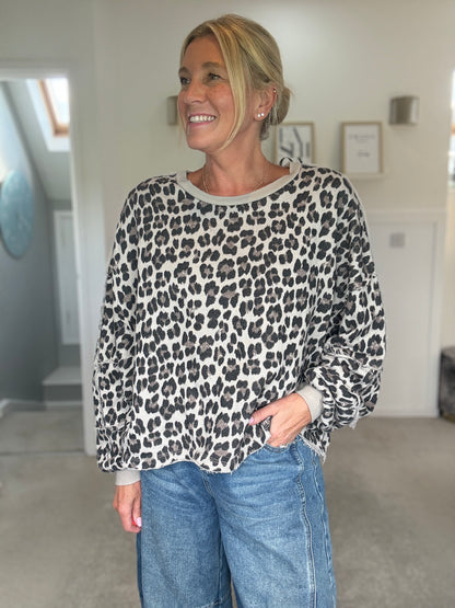 Mocha Leopard Oversized Sweatshirt