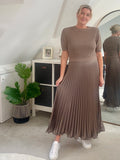 Mocha Short Sleeve Pleated Jumper Dress