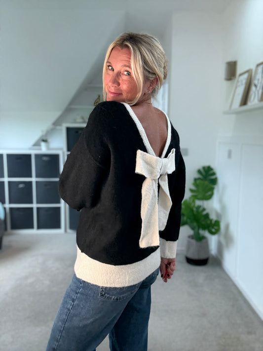 Black/Cream Contrast Bow Back Jumper