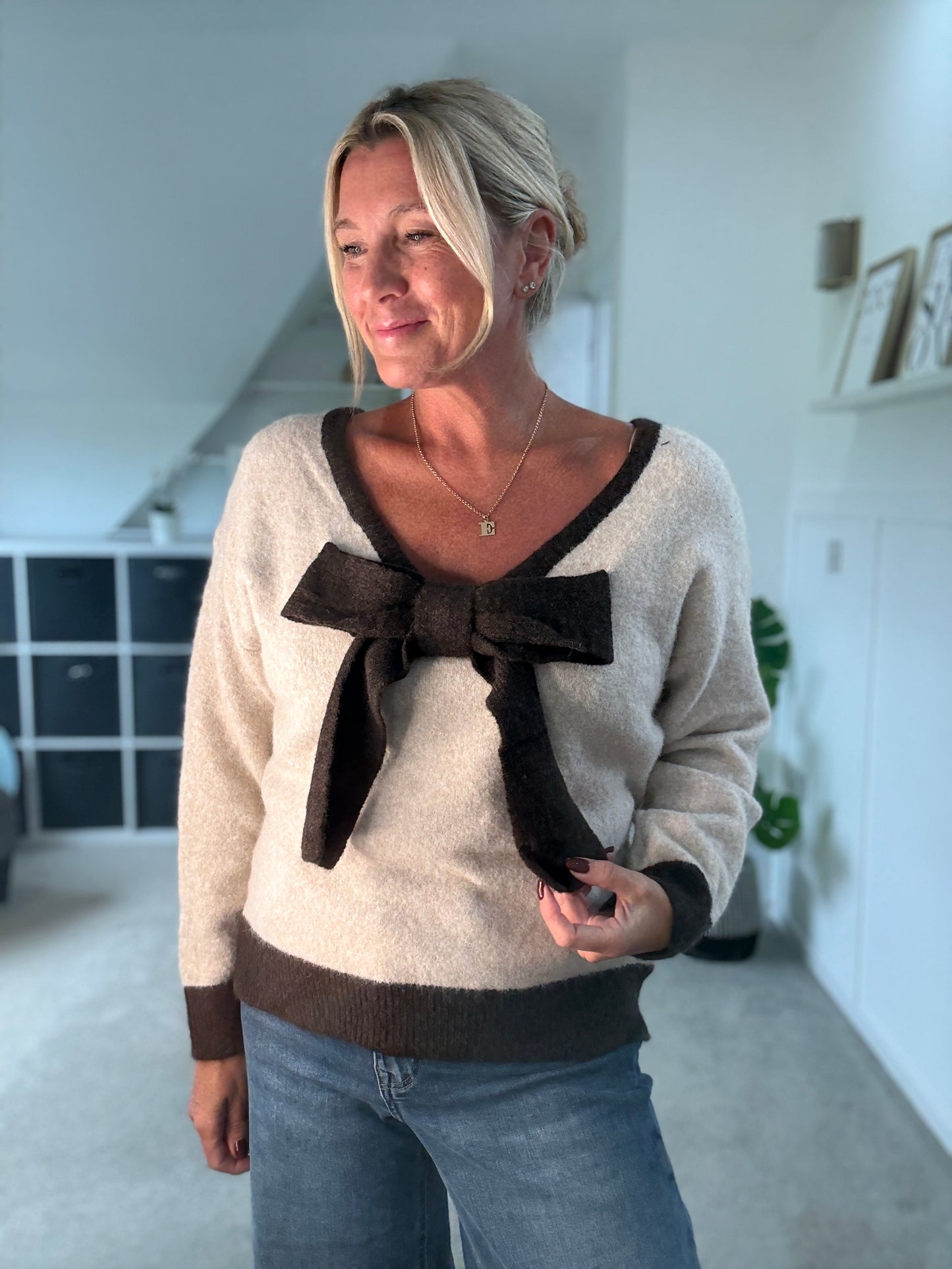 Chocolate/Cream Contrast Bow Back Jumper