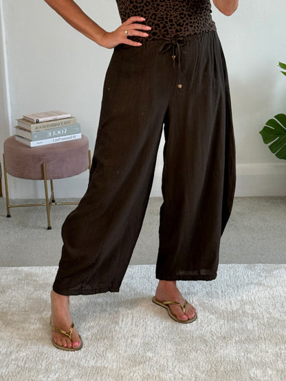 Chocolate Floaty Barrel Crop Trousers