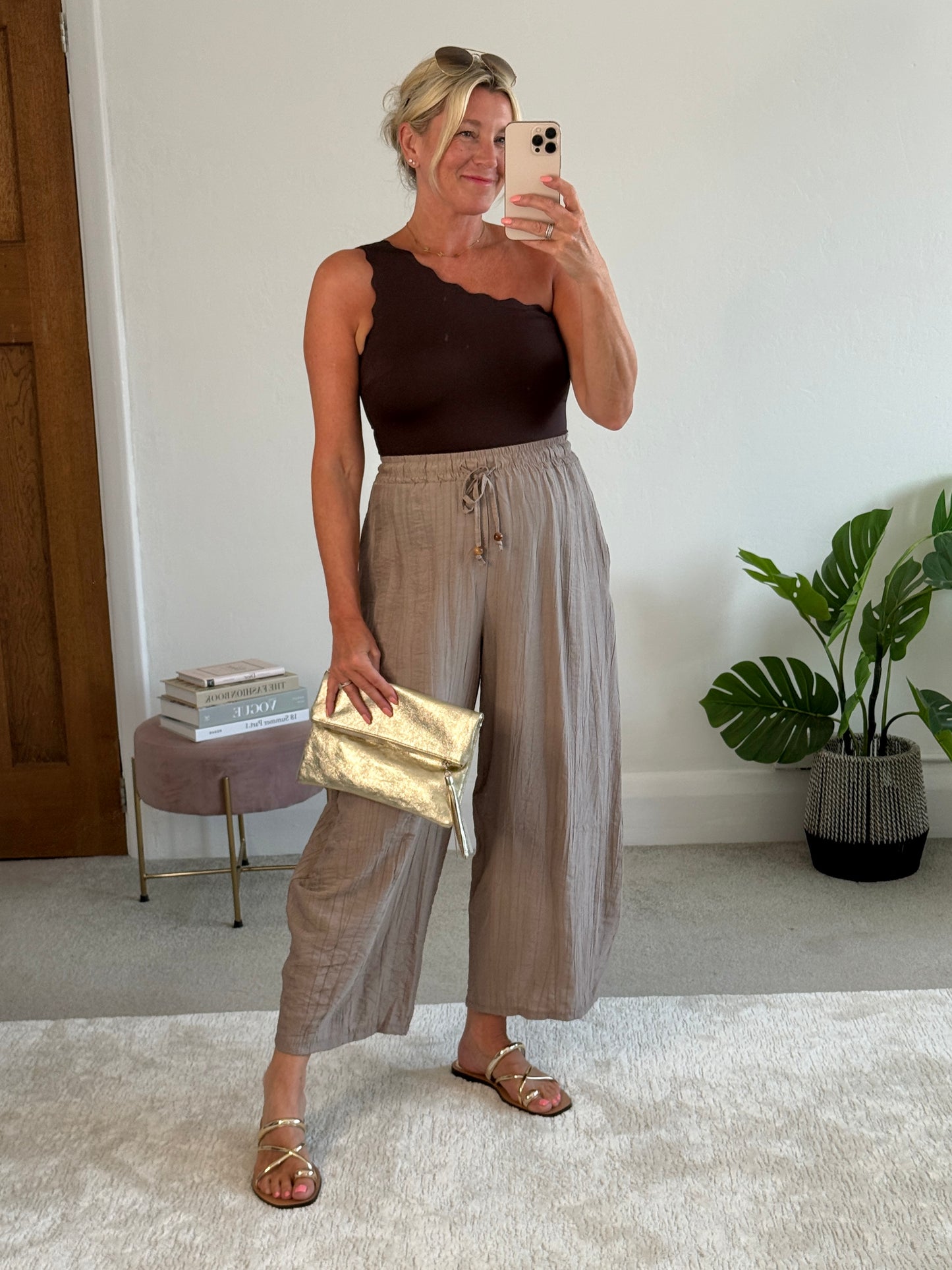 Mocha Floaty Barrel Crop Trousers