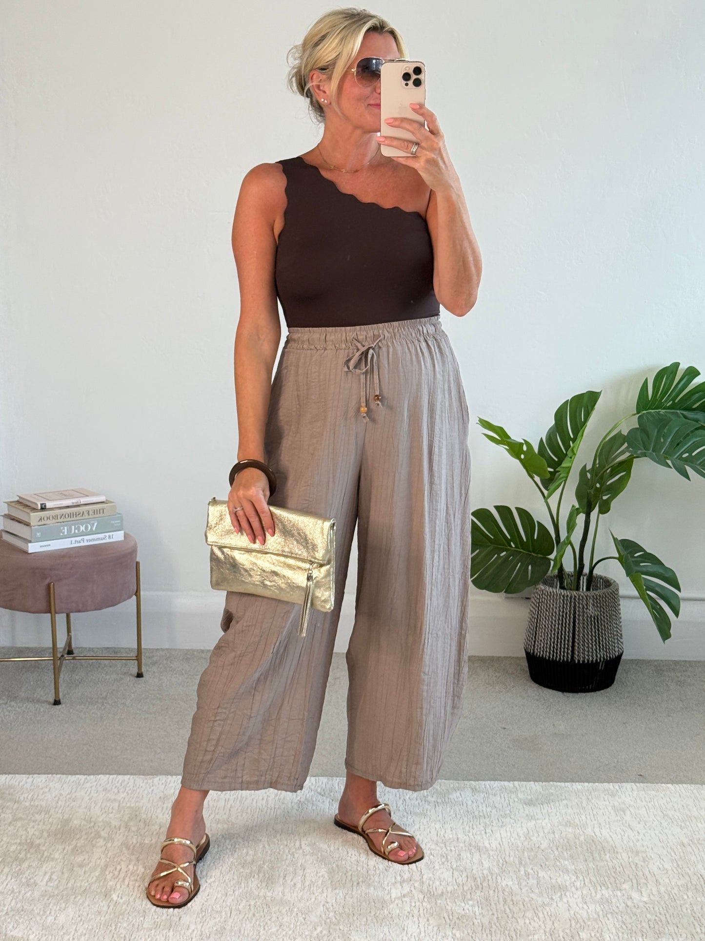 Mocha Floaty Barrel Crop Trousers