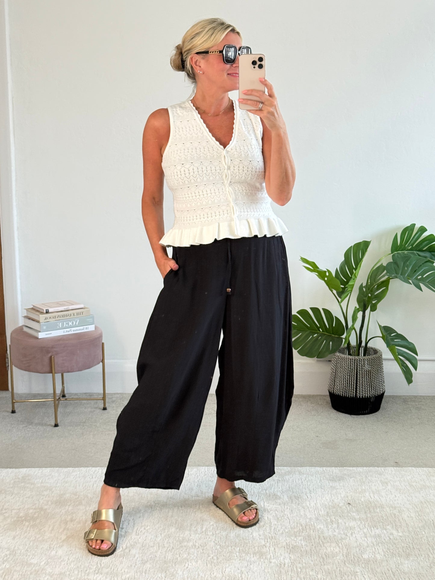 Black Floaty Barrel Crop Trousers