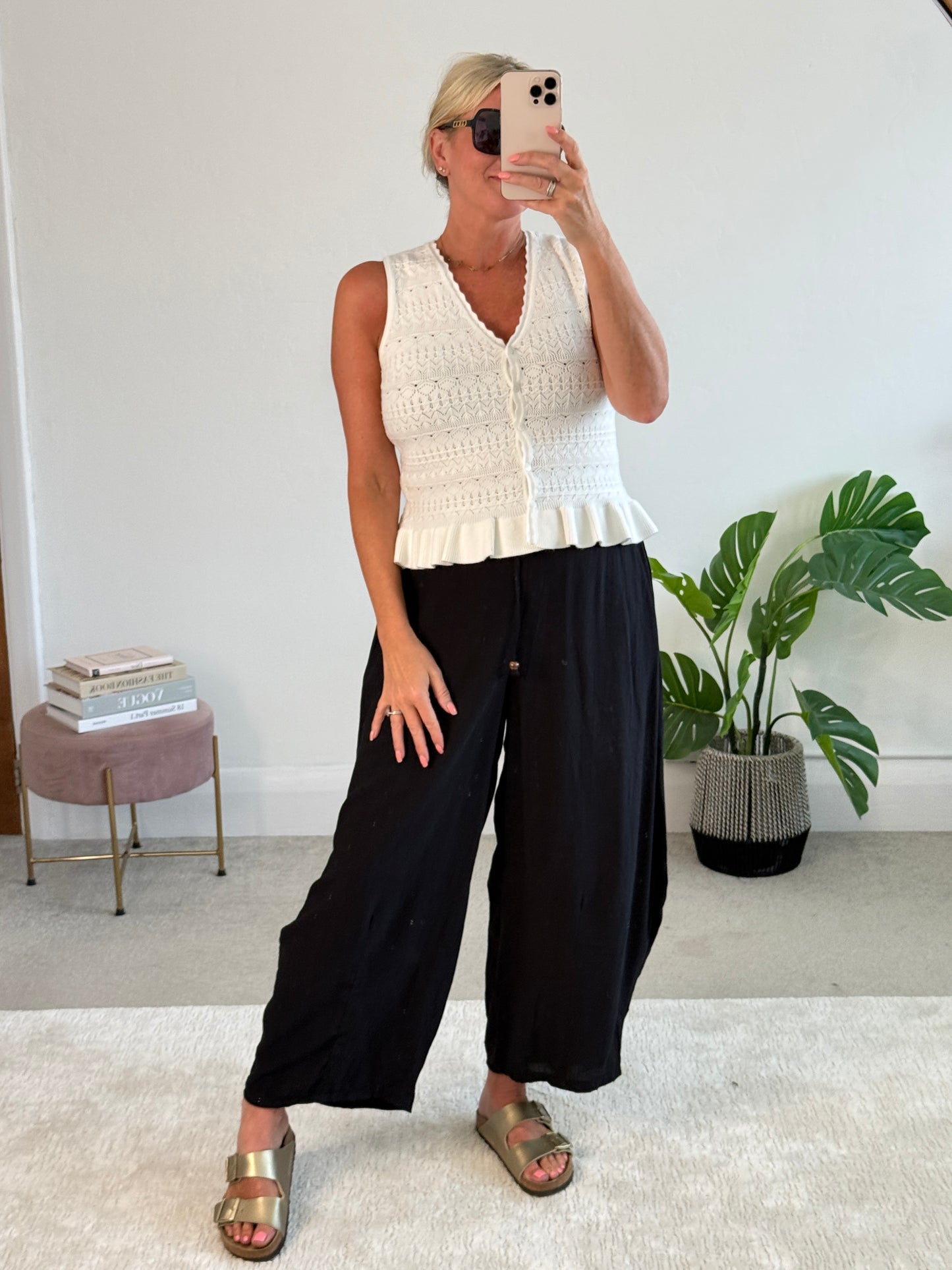 Black Floaty Barrel Crop Trousers