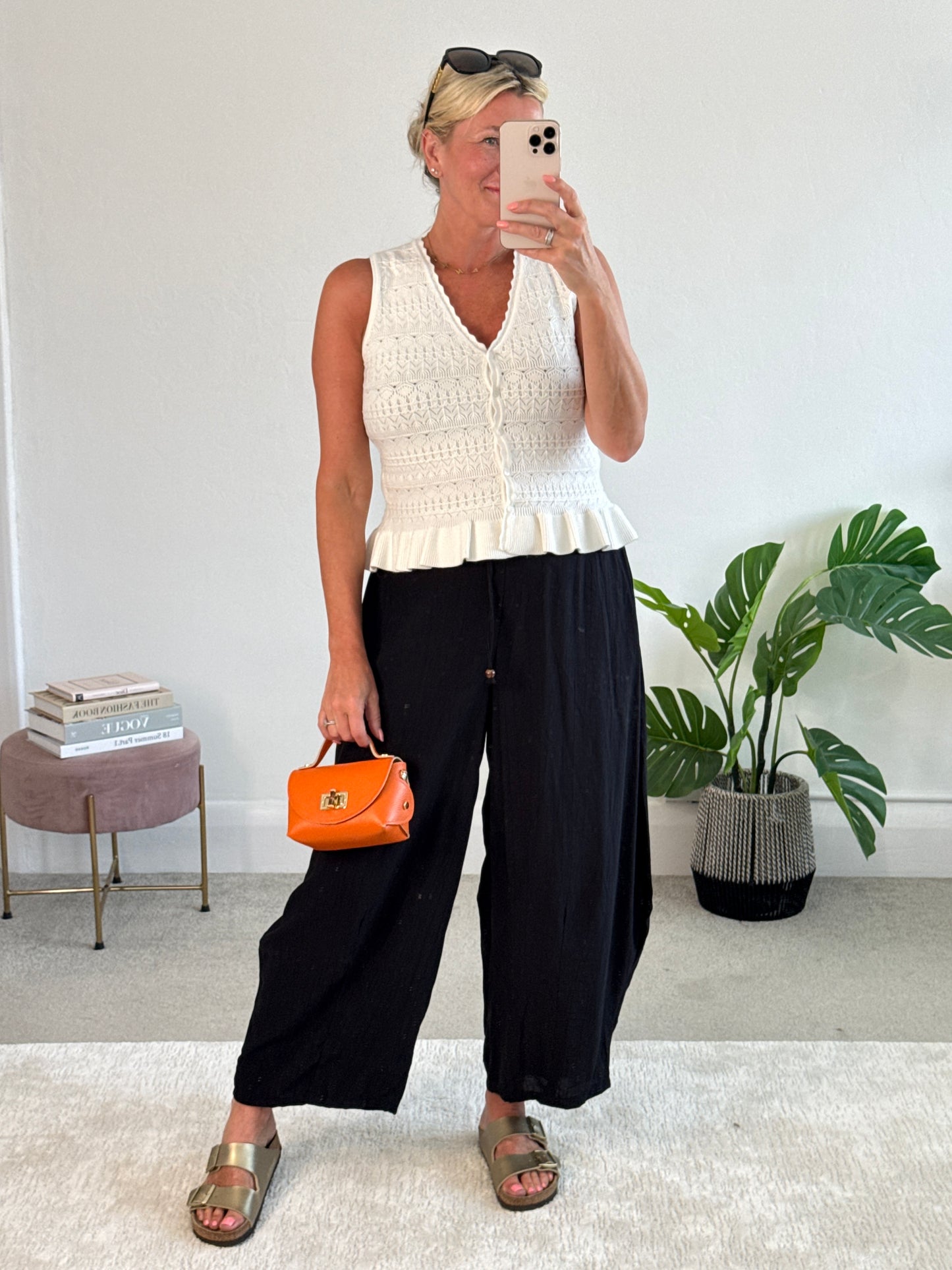 Black Floaty Barrel Crop Trousers