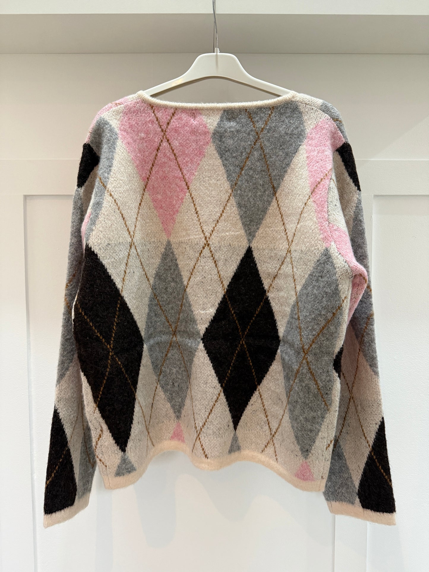 Oatmeal/Pink Argyle Crew Neck Cardigan