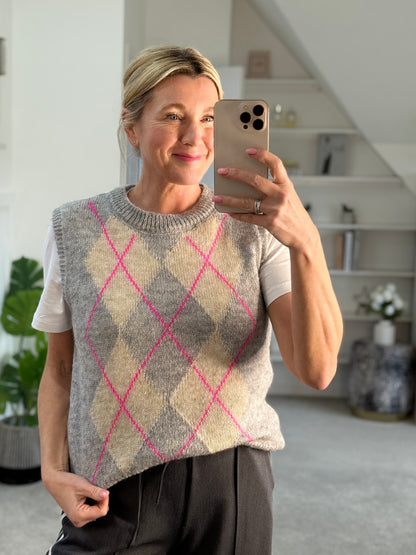 Grey/Pink Argyle Round Neck Tank Top