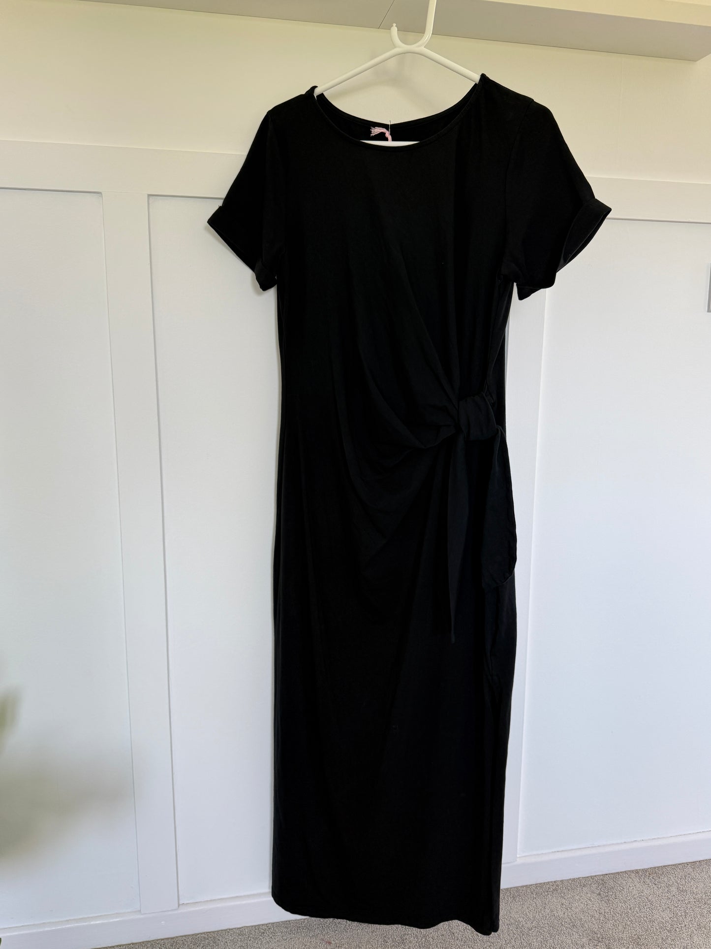 Black Side Tie S/S Jersey Dress