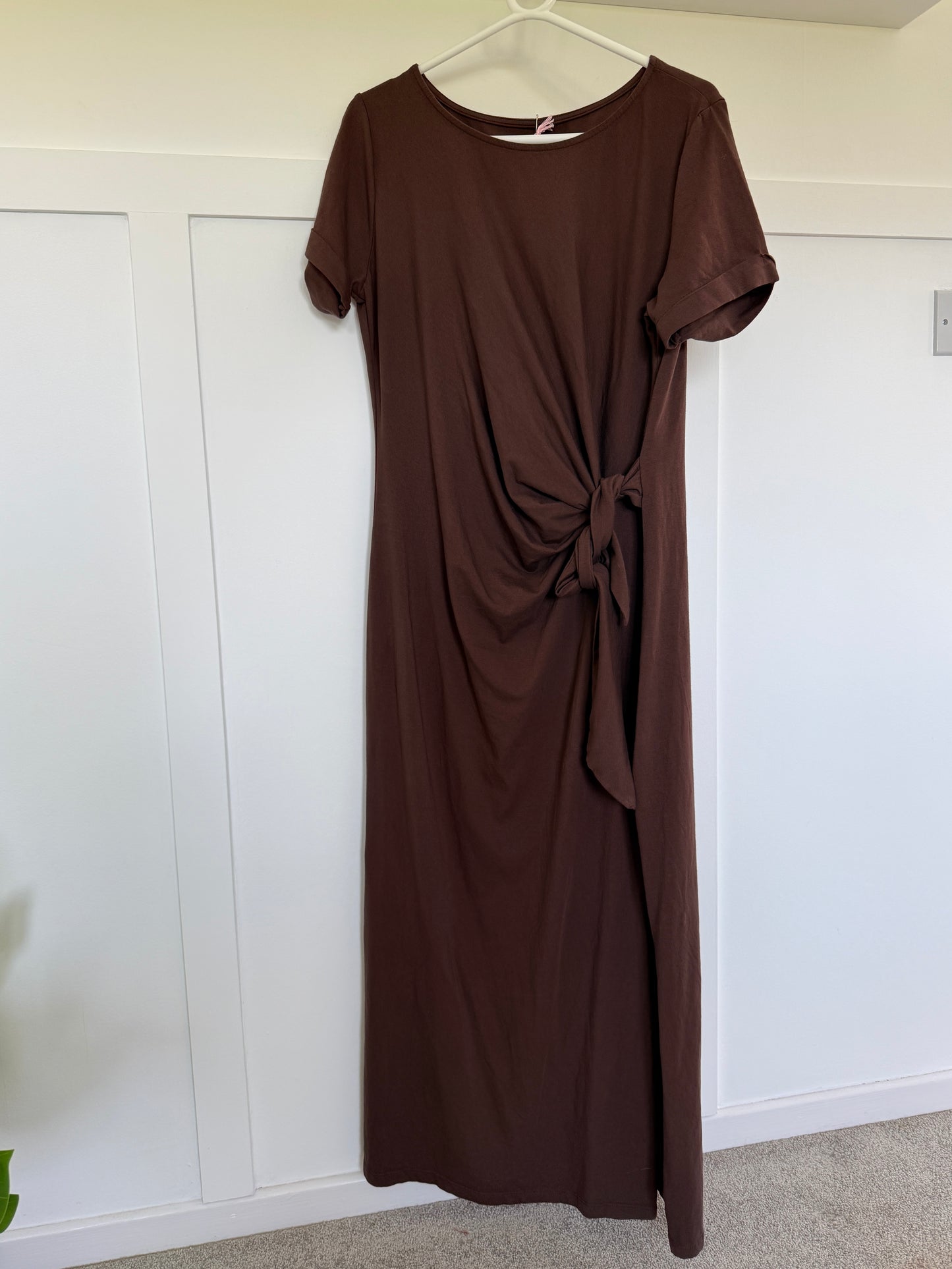 Black Side Tie S/S Jersey Dress