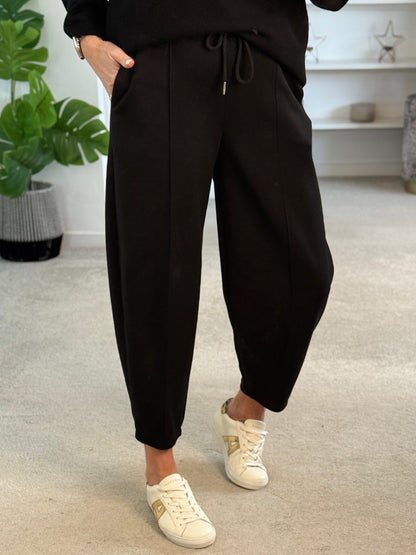 Black Cropped Carrot Leg Jogger