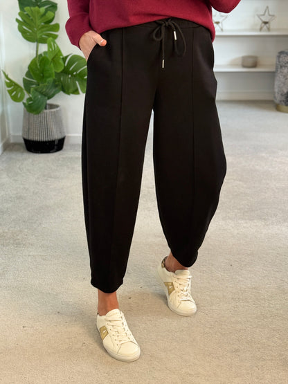 Black Cropped Carrot Leg Jogger